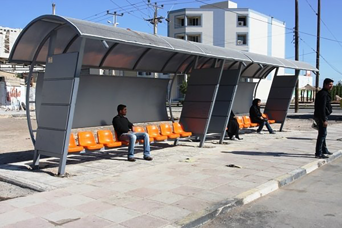 انتظار اتوبوس